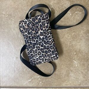 Small Crossbody Pouch 🐆🐆